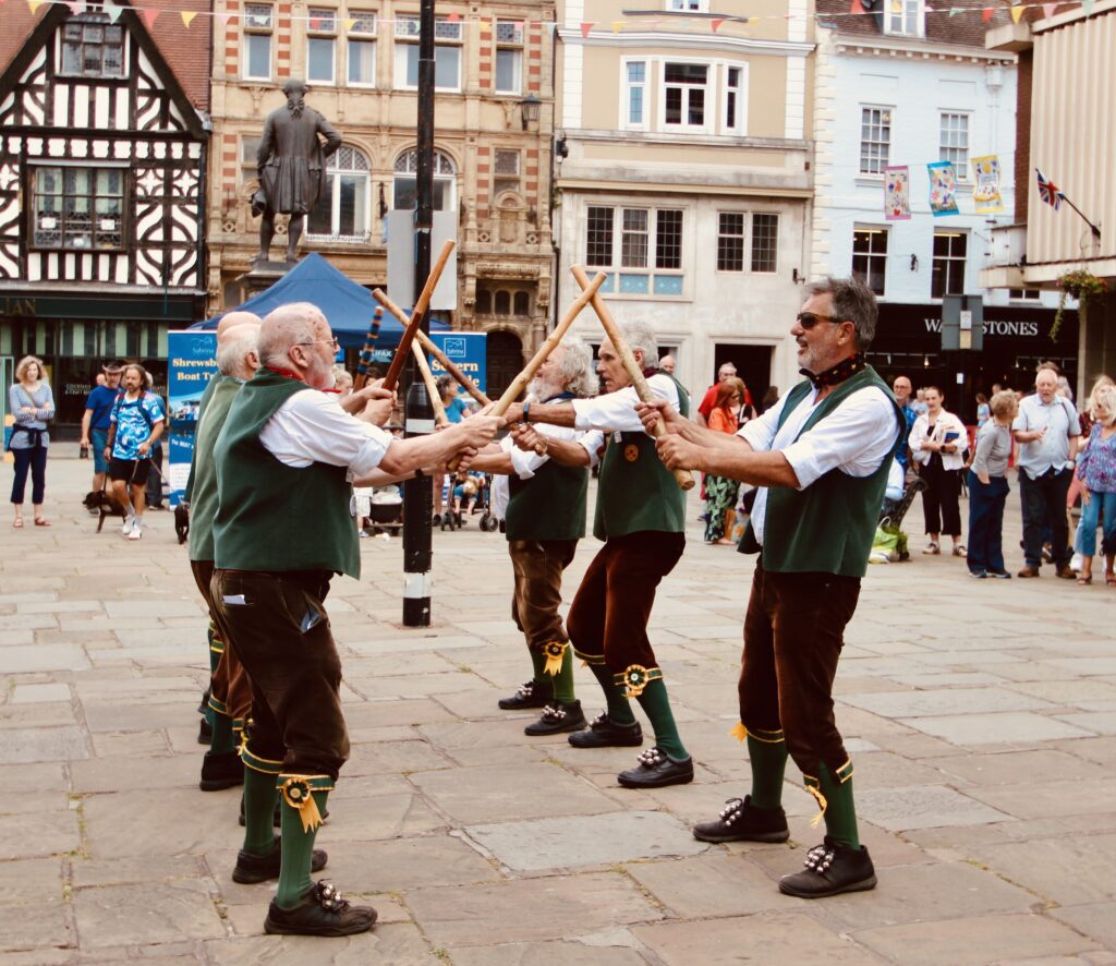 Shrewsbury Bull and Pump Morris Men